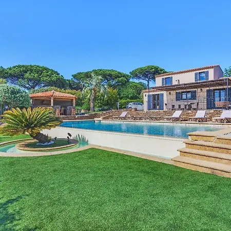 Luxueuse Vue Vignes Avec Piscine Et Terrain De Petanque *