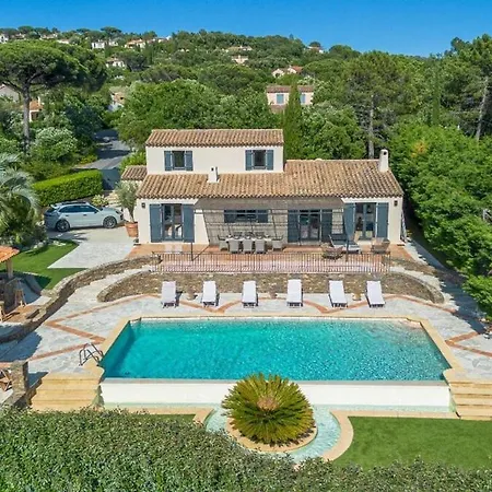 Luxueuse Vue Vignes Avec Piscine Et Terrain De Petanque 빌라 가신