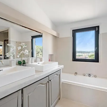 Luxueuse Vue Vignes Avec Piscine Et Terrain De Petanque 빌라 가신