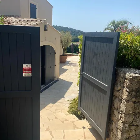 Luxueuse Vue Vignes Avec Piscine Et Terrain De Petanque 빌라 *