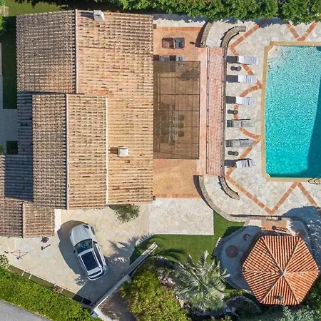 Luxueuse Vue Vignes Avec Piscine Et Terrain De Petanque *