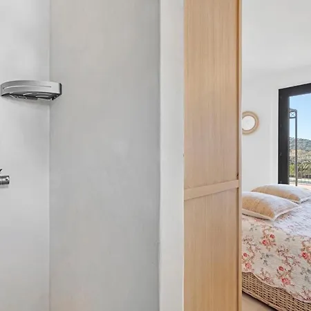 Luxueuse Vue Vignes Avec Piscine Et Terrain De Petanque וילה